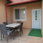 Lejlighed Kaktuszvirag Apartmanhaz Hajdúszoboszló
