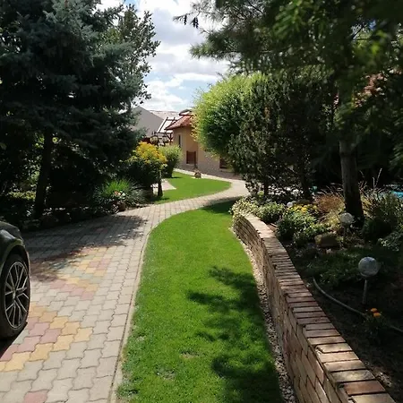 公寓 Kaktuszvirag Apartmanhaz *